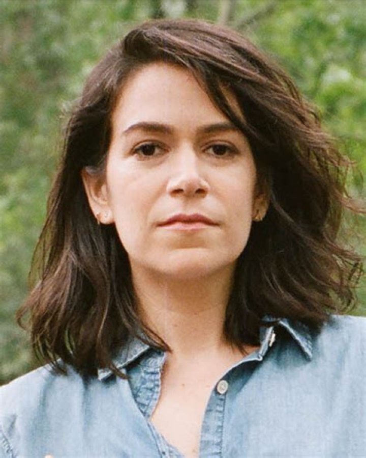 Abbi Jacobson: A Rising Star in Comedy and Entertainment