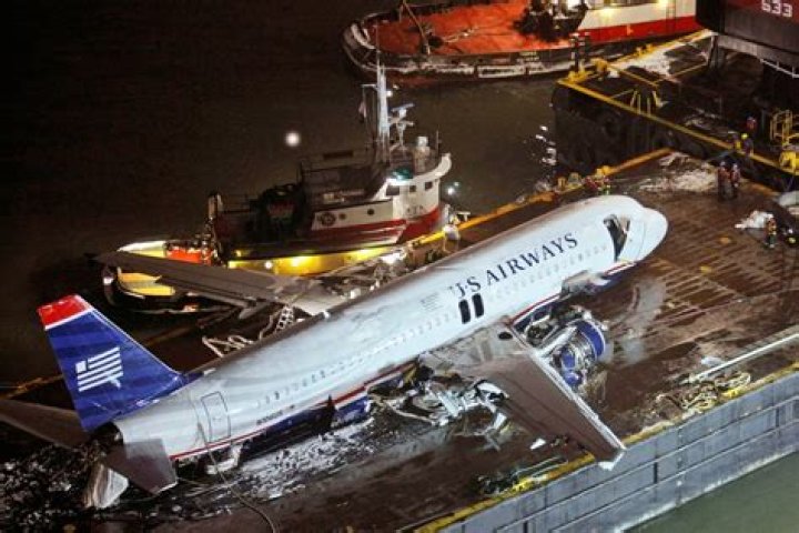 Aircraft Landed in Hudson River: The Incredible Story of US Airways Flight 1549