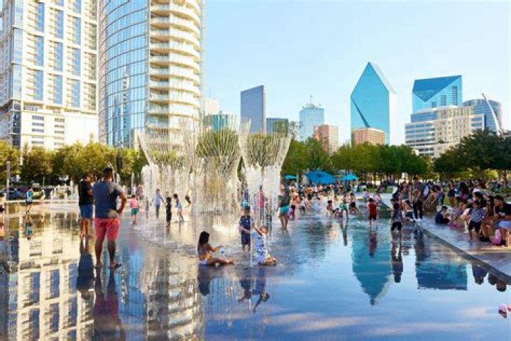 Clyde Warren Park Dallas: A Vibrant Urban Oasis in the Heart of the City