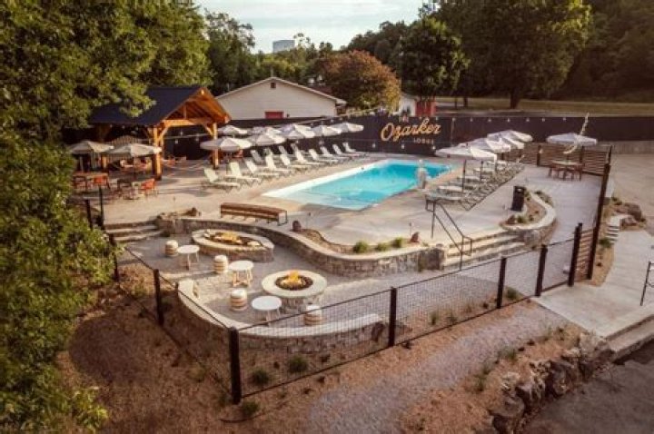 Discover the Beauty of Lodge of the Ozarks in Branson MO