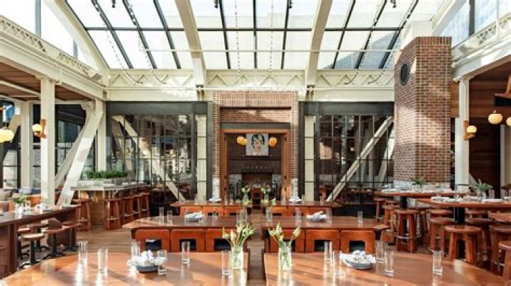 Discover the Best Hotels Near Cadillac Palace Chicago