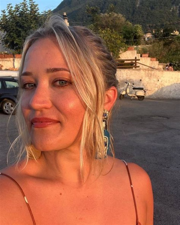 Emily Osment Fan: A Comprehensive Guide to the Talented Actress and Singer