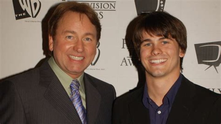 Exploring the Fascinating World of the Family Jason Ritter