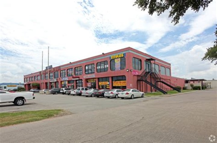 Exploring the Vibrant Central Market Royal Lane Dallas