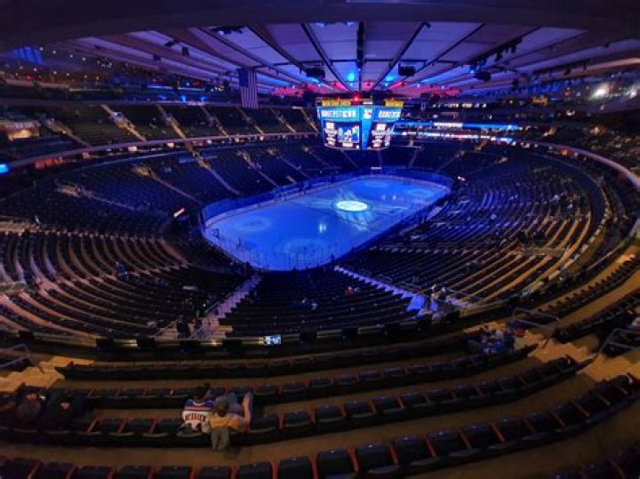 How Many People Does MSG Hold? A Comprehensive Guide to the Iconic Venue