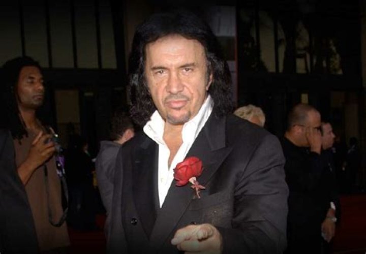 How Tall is Gene Simmons of KISS: A Comprehensive Guide
