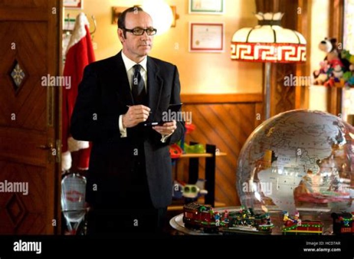 Kevin Spacey as Fred Claus: A Deep Dive into the Holiday Classic
