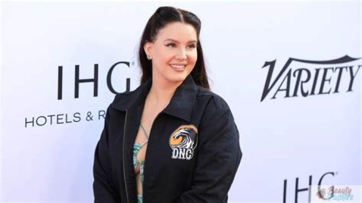 Lana Del Rey Gaining Weight: A Comprehensive Look at the Singer's Journey