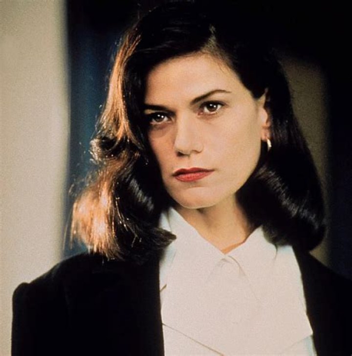 Linda Fiorentino: The Talented Actress Who Left a Mark on Hollywood