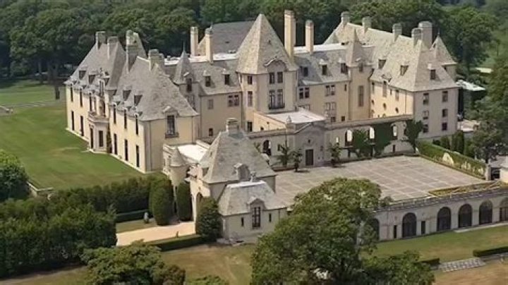 Oheka Castle Interior: A Grand Glimpse into Opulence