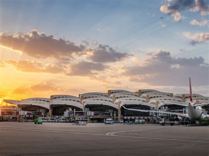 Rafael N&uacute;&ntilde;ez International Airport: A Gateway to Cartagena's Vibrant Charm