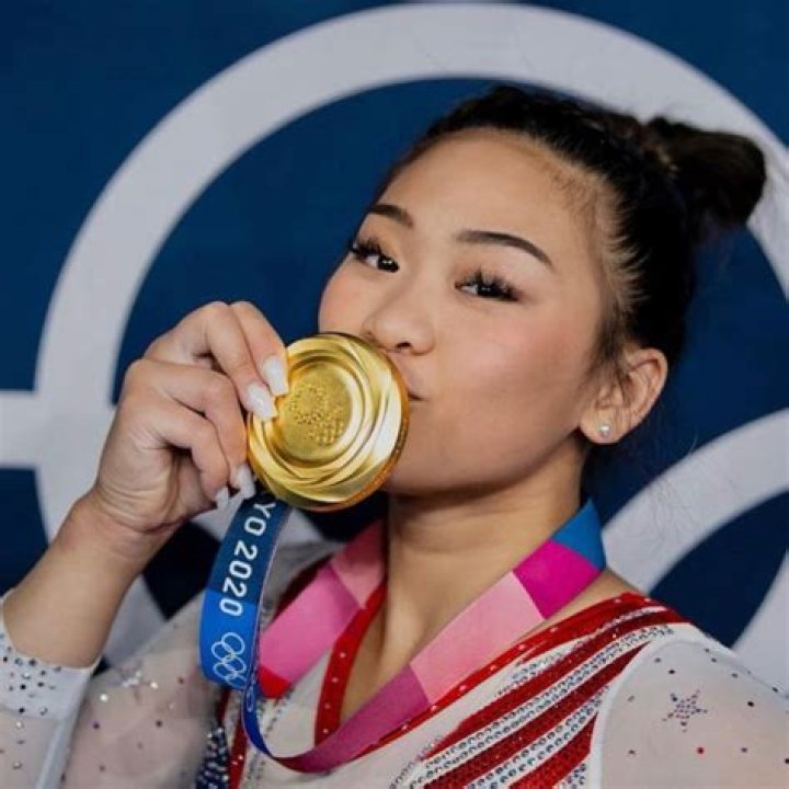 Sunisa Phabsomphou: A Rising Star in the World of Arts and Entertainment